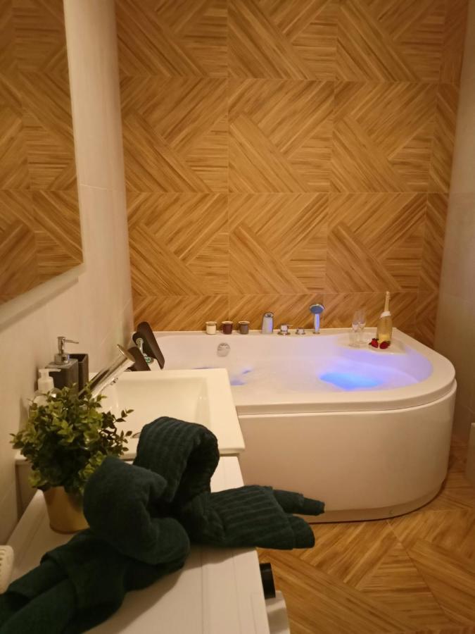 شقة Apartament Z Sauna I Jacuzzi رادوم المظهر الخارجي الصورة