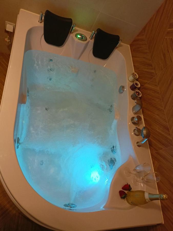 شقة Apartament Z Sauna I Jacuzzi رادوم المظهر الخارجي الصورة